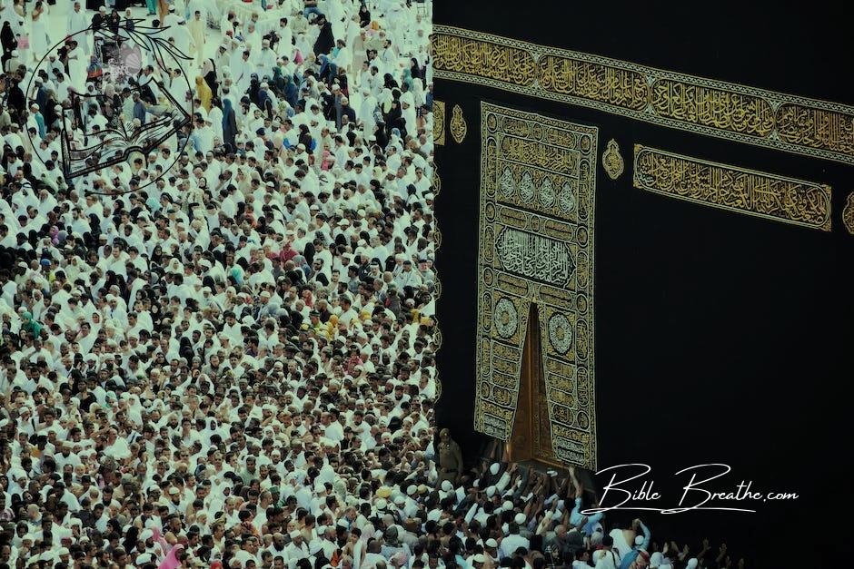 Photo Of People Gathering Near Kaaba, Mecca, Saudi Arabia